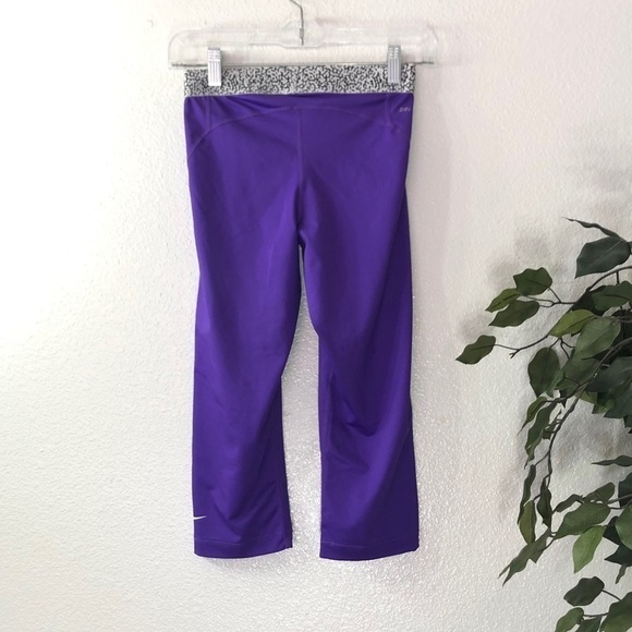 Nike Dri-Fit Purple Cropped Leggings - Picture 5 of 5